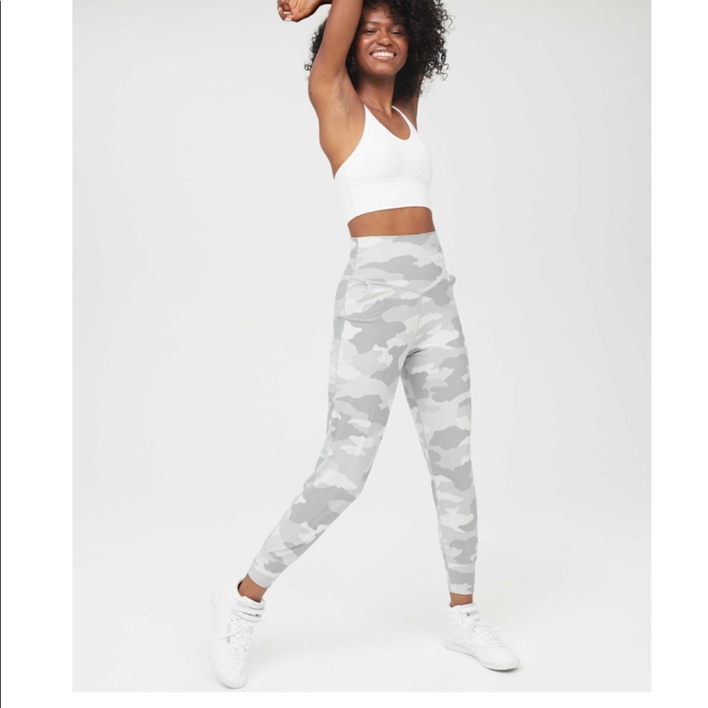 Aerie offline real me jogger